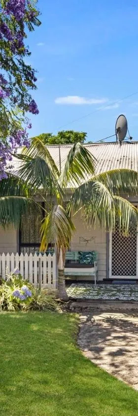 Our Humble Home Nannup，位于楠立的酒店