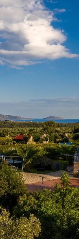 Villa Finiki Messinia upstairs，位于Foiníki的酒店