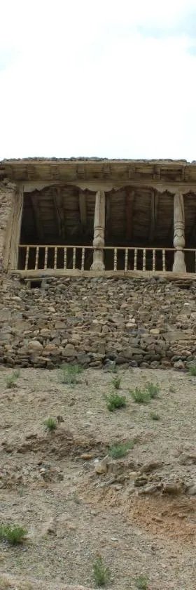 Komil`s homestay in Sentyab village，位于Nurota的酒店