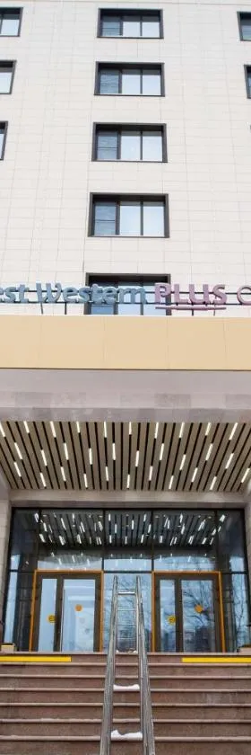 Best Western Plus Oskemen，位于乌斯季卡缅诺戈尔斯克的酒店