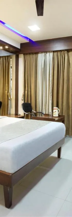 Mannars Deluxe Lodge，位于迈索尔的酒店