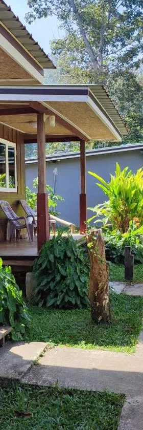 Our Village Farmstay Kohmook，位于班柯木的酒店