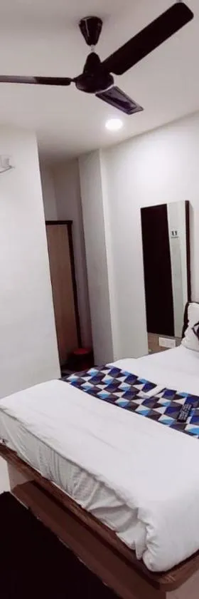 Hotel Mansarovar,Vadodara，位于巴罗达的酒店