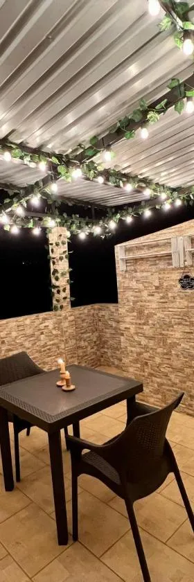 Casa entera rústica con terraza, parque principal，位于San Vicente de Chucurí的酒店