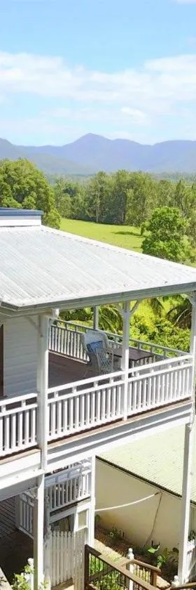 Bellingen Belfry Guesthouse，位于贝林真的酒店