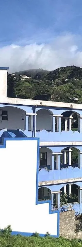 Djabraba's Eco-Lodge，位于Vila Nova Sintra的酒店