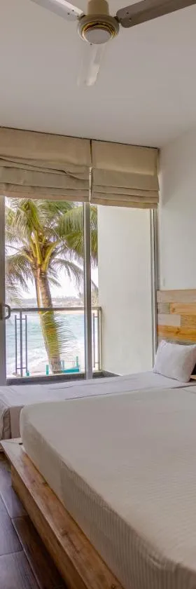 Hikkaduwa Beach Hotel - Special Deal on 3 Night or More Stays，位于希克杜沃的酒店
