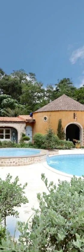 Moon River Village，位于Ban Bu Khanun的酒店
