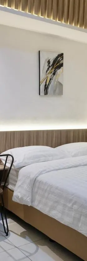 Aurora House Surabaya，位于Wijung的酒店