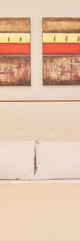 维奥莱塔旅馆，位于托梅略索的酒店
