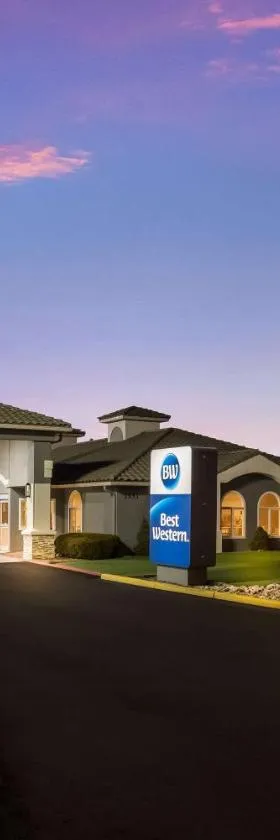 Best Western Grants Inn，位于格兰茨帕斯的酒店