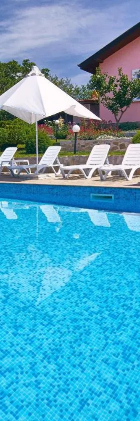 BulgariaVilla - Royal Villas，位于Bryastovets的酒店