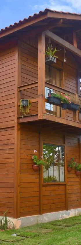 Millicent Residence - Chalet Milly e Chalet Iris - Itaoca Praia - ES，位于Itapemirim的酒店