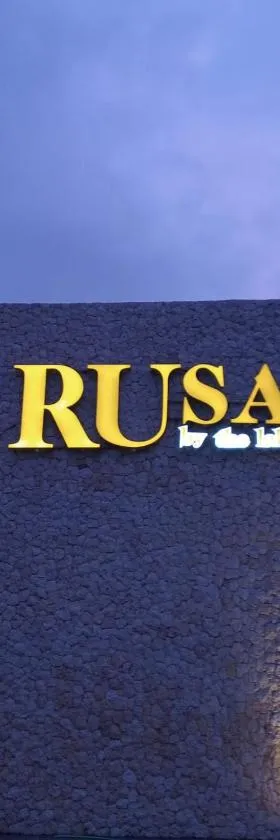 Rusa by The Lake，位于Baturiti的酒店