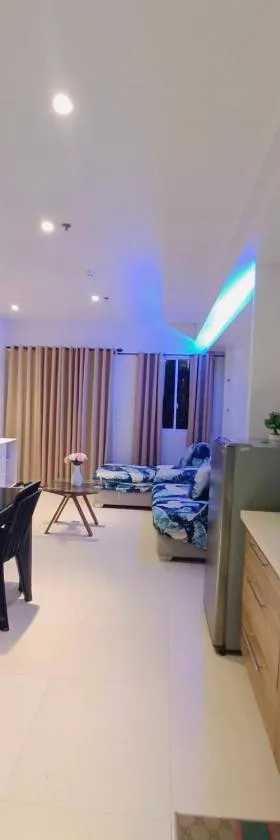 Matina Enclaves 2BR with Wifi Near SM Mall，位于达沃市的酒店