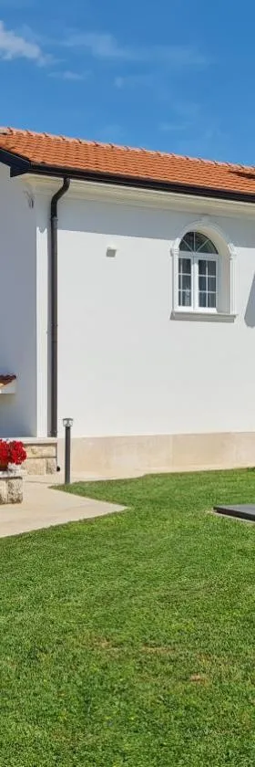 Holiday Apartment VILLA BIANCA，位于帕津的酒店