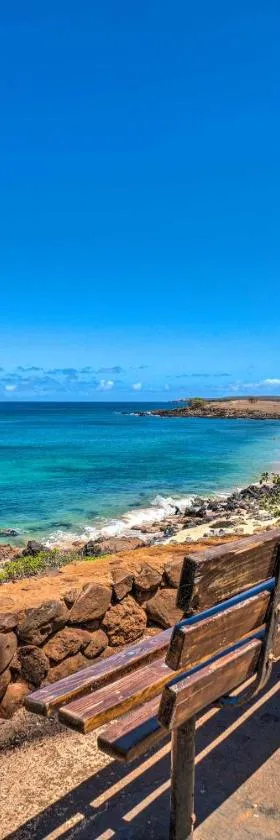 Ocean-View Condo with Pool in Maunaloa!，位于蒙内罗亚的酒店