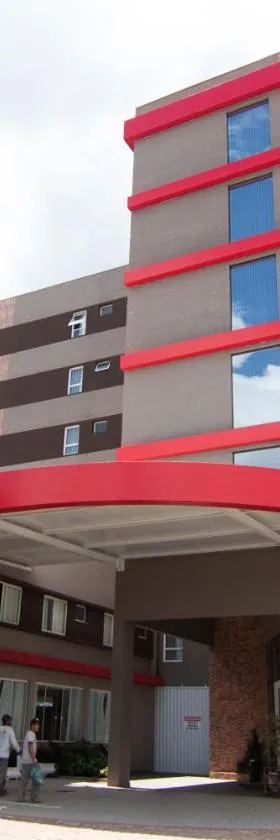 Hotel Maua，位于库里提巴的酒店