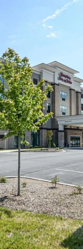 Hampton Inn & Suites Lenoir, NC，位于勒诺的酒店