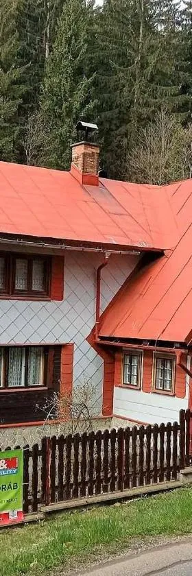Ubytování v retro chalupě Na Věčnosti，位于坦瓦尔德的酒店