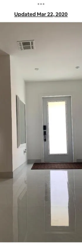 room & private bathroom，位于布卡拉顿的酒店