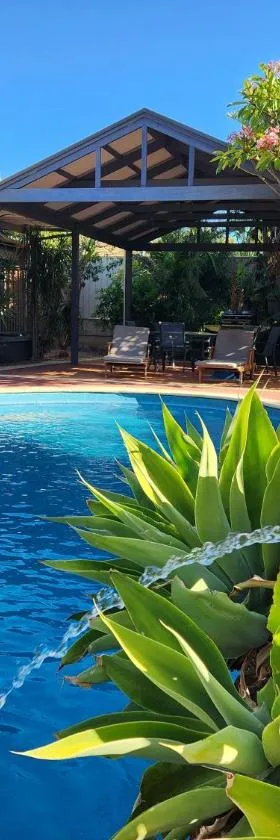 Tranquil Gumnut Cottage - Close to Airport，位于珀斯的酒店