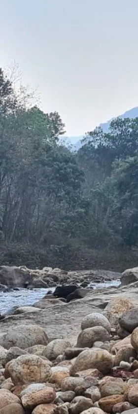 PONMUDI DALE. HOMESTAY，位于Kallār的酒店