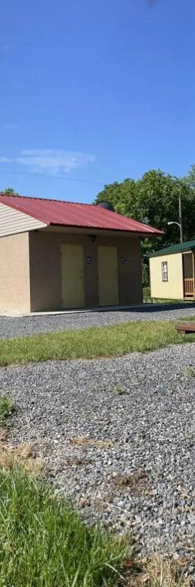 Canal Cabins，位于Paw Paw的酒店