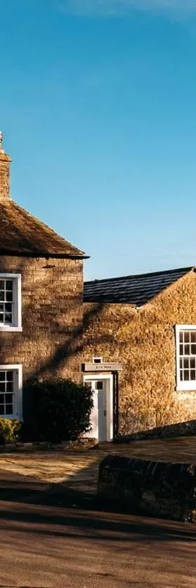 The Assheton Arms，位于克利夫罗的酒店