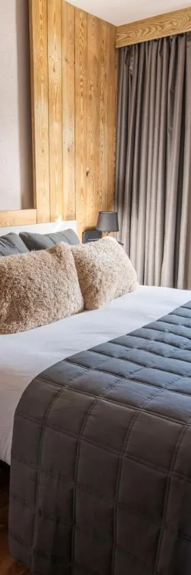 Borda Conangle Mountain Lodge，位于圣胡利娅-德洛里亚的酒店