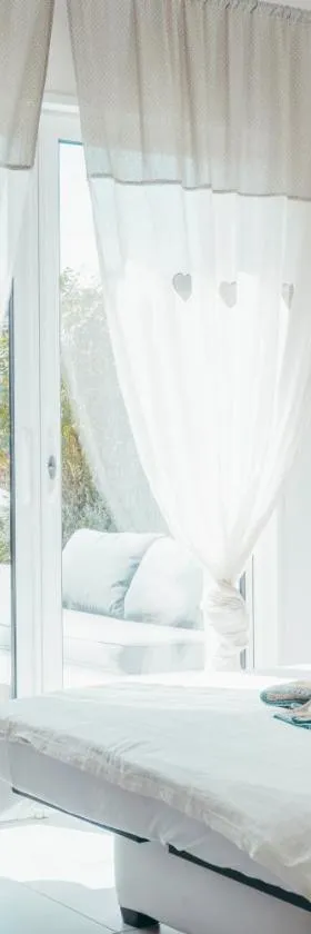Gîte "Le Mesminois" établissement avec espace bien-être et sauna，位于Saint-Mesmin的酒店