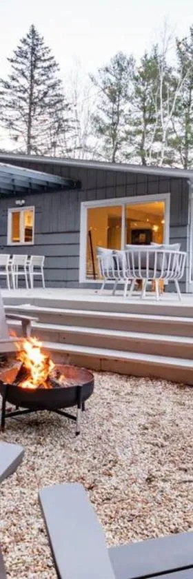 Prattvilla -Catskill -Mountain Escape 5 BR ,3 bath with Hot tub，位于Prattsville的酒店