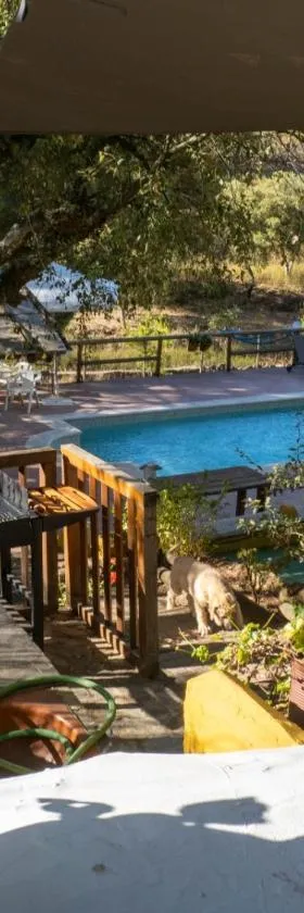 CASA RURAL HUERTO PERDIDO，位于Alosno的酒店
