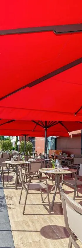 Best Western Plus Hôtel Le Rhénan & Restaurant Chez Claude，位于Dorlisheim的酒店