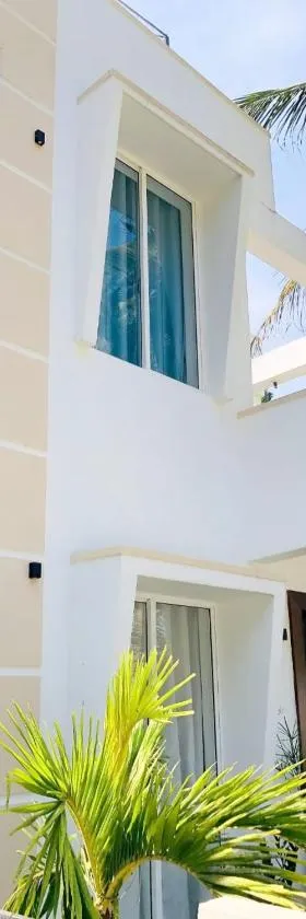 Ayona Beach Villa，位于Katuneriya的酒店