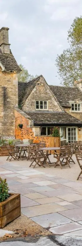 Eliot Arms，位于赛伦塞斯特的酒店