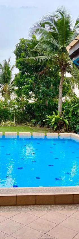 Melaka Beachfront Villa with Pool，位于马六甲的酒店