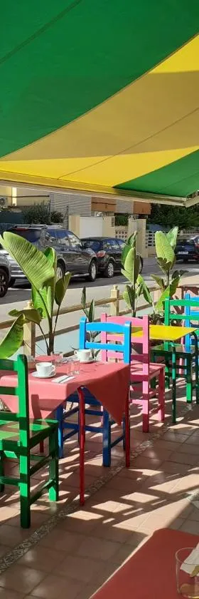 Hotel Clibomar Jamaica，位于甘迪亚的酒店