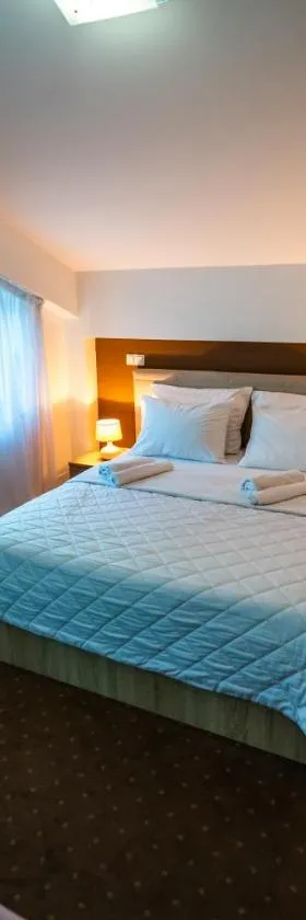 Hotel Oasis，位于莫斯塔尔的酒店