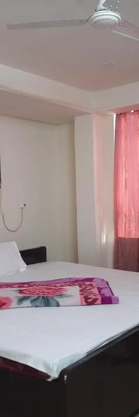Hotel Geetanjali Palace，位于Kalyani的酒店