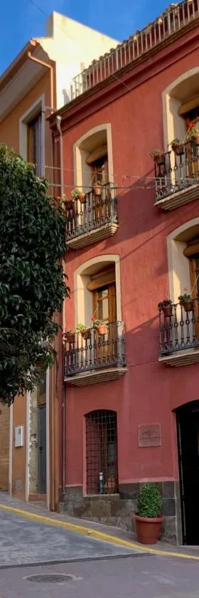Las Puertas Del Indiano，位于Relleu的酒店