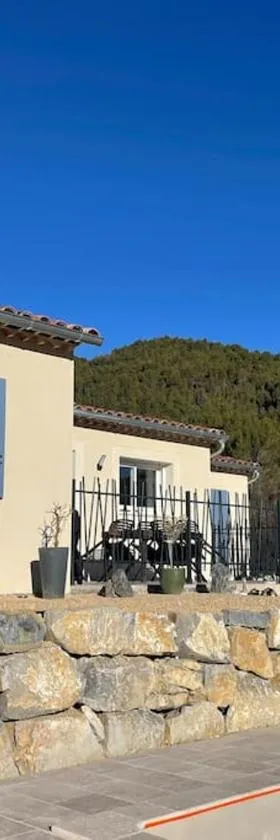 Le Mas No'Stelou，位于Pierrelongue的酒店