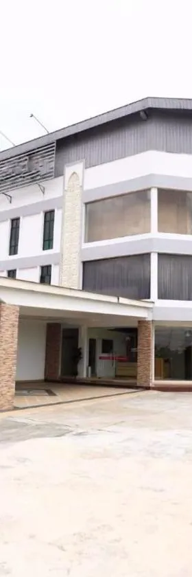 DZ Hotel Salor，位于哥打巴鲁的酒店