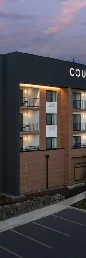 波特兰蒂伽德万怡酒店，位于泰格德的酒店