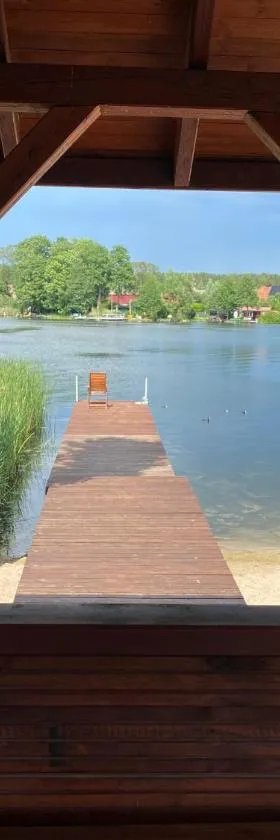 Domek z prywatną plażą，位于Radzyń的酒店