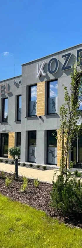 Hotel Kozerki，位于Kozerki的酒店