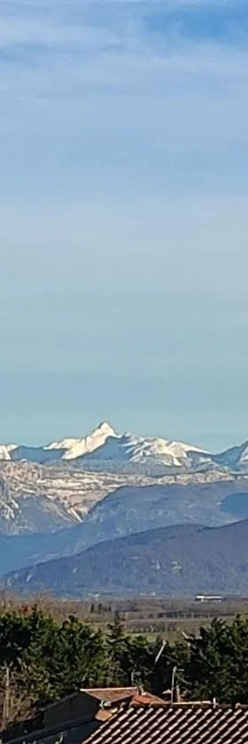 Chambre Génissieux, vue sur Vercors，位于Génissieux的酒店