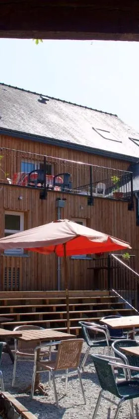 Auberge du Champ Commun，位于Augan的酒店