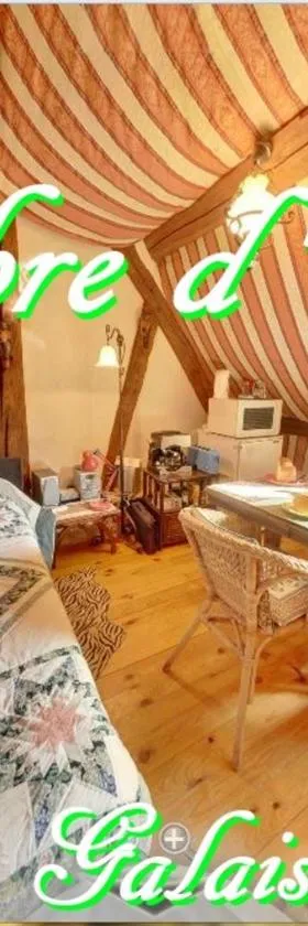 Chambre d'Hôtes de La Galaisière，位于Préaux的酒店