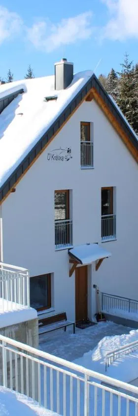 U Králíka, apartmán E, 50m od lanovky a bobové dráhy, parkování zdarma，位于多尔尼莫拉瓦的酒店